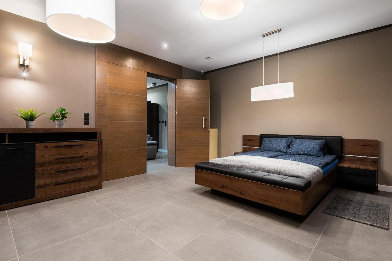 Apartament Platynowy - Centrum Gliwic Z Parkingiem Gliwice Kültér fotó